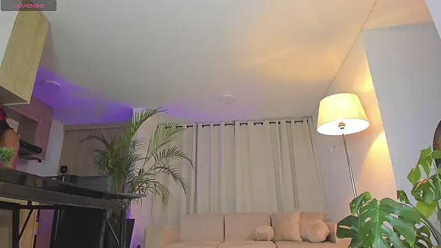 Aleja evangeline online show from 03/25/26, 09:24