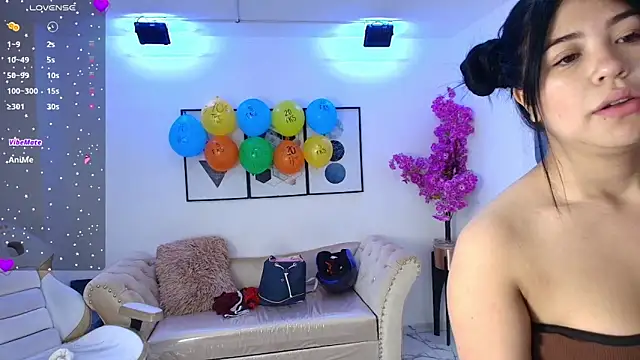 Kitty  meow online show from 05/12/26, 12:33