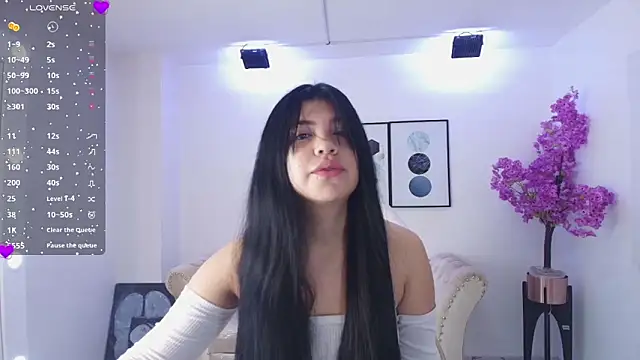 Snapshot of Kitty__meow chatting on 04/07/26, 12:40 Kitty meow online show from 04/07/26, 12:40