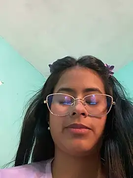 lucirganaxxx online show from 07/05/26, 04:19