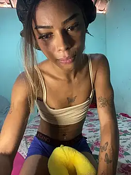 Snapshot of viczinaofc chatting on 03/18/26, 05:47 viczinaofc online show from 03/18/26, 05:47