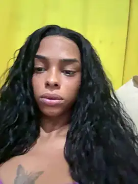 Snapshot of viczinaofc chatting on 04/12/26, 01:36 viczinaofc online show from 04/12/26, 01:36