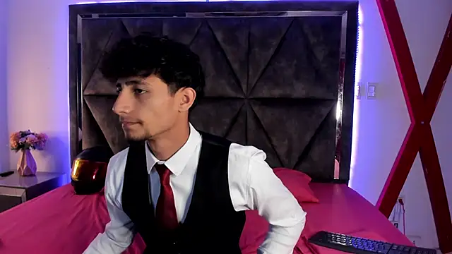 Snapshot of MaxiimoRomano_ chatting on 03/20/26, 12:28 MaxiimoRomano online show from 03/20/26, 12:28