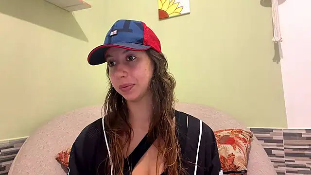 Snapshot of Julieta_Jol chatting on 04/30/26, 01:29 Julieta Jol online show from 04/30/26, 01:29