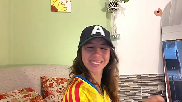 Snapshot of Julieta_Jol chatting on 07/07/26, 01:36 Julieta Jol online show from 07/07/26, 01:36