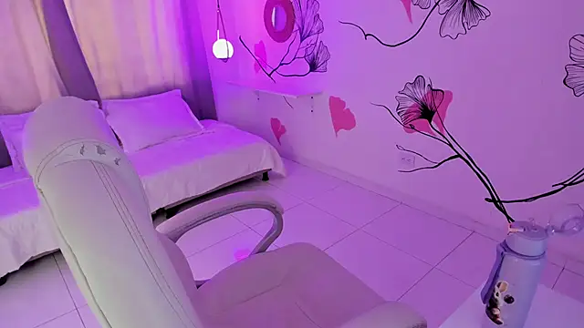 AishaNoor online show from 04/14/26, 07:30