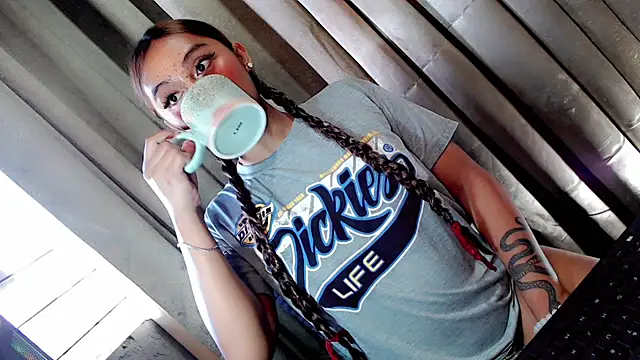 Jessicasfantasy online show from 03/18/26, 11:37