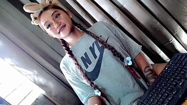 Jessicasfantasy online show from 04/04/26, 02:18