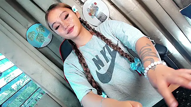 Jessicasfantasy online show from 06/06/26, 09:25