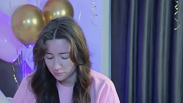 MeganStrane online show from 05/24/26, 06:13