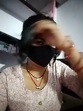 Pallavi cute online show from 04/13/26, 05:17