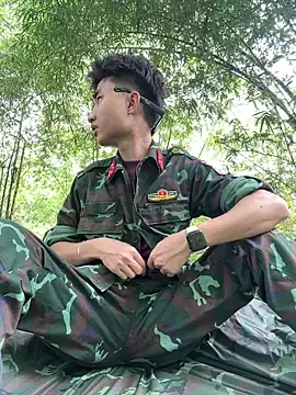 Hoanganhdayroii online show from 06/02/26, 06:24