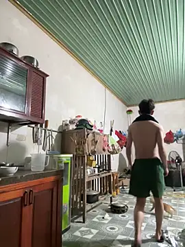 Hoanganhdayroii online show from 04/02/26, 12:12