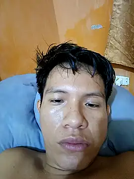 Snapshot of andreeww8989 chatting on 03/17/26, 04:59 andreeww8989 online show from 03/17/26, 04:59