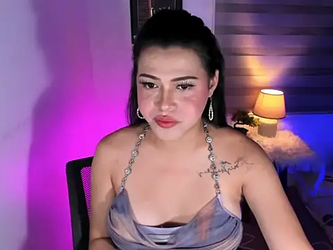RoxieBaeyens online show from 05/05/26, 02:42