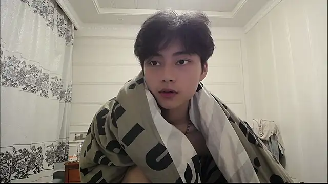 Snapshot of XX-XIUXIU chatting on 05/18/26, 06:01 XX-XIUXIU online show from 05/18/26, 06:01