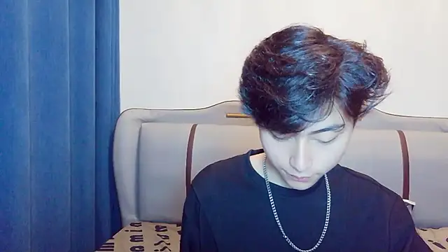 XX-XIUXIU online show from 03/18/26, 12:51