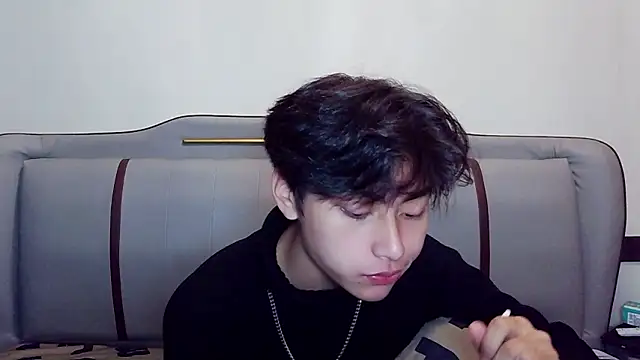 XX-XIUXIU online show from 03/28/26, 11:44