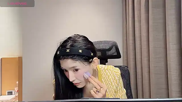 Snapshot of kiki-12 chatting on 04/09/26, 11:55 kiki-12 online show from 04/09/26, 11:55