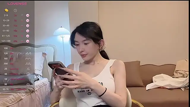kiki-12 online show from 07/06/26, 07:37