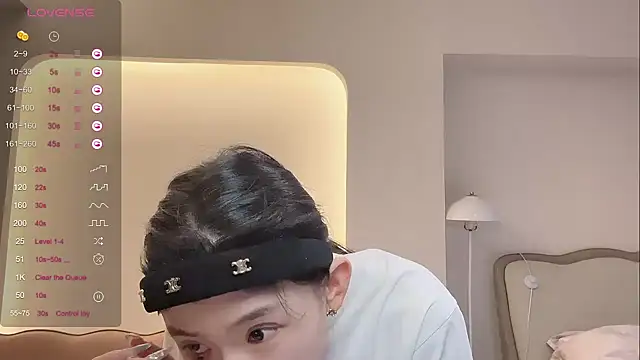 kiki-12 online show from 05/04/26, 05:44