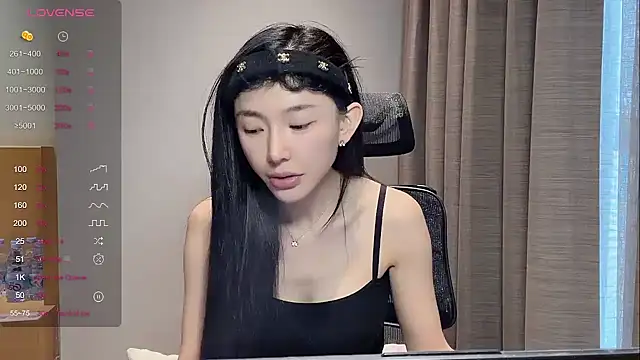 kiki-12 online show from 04/16/26, 03:29