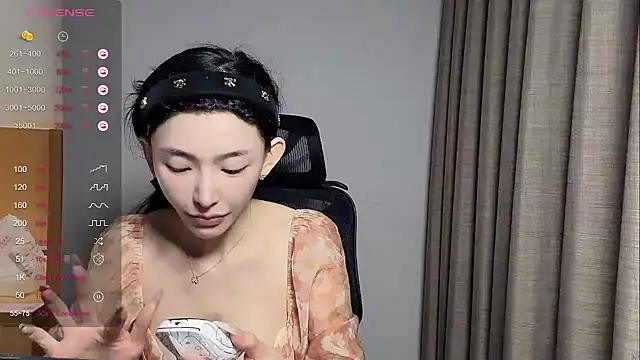 Snapshot of kiki-12 chatting on 04/03/26, 12:06 kiki-12 online show from 04/03/26, 12:06