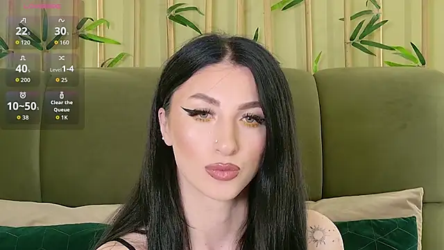 EllieJules online show from 04/28/26, 04:17