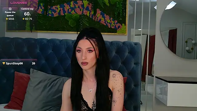 EllieJules online show from 04/23/26, 04:08