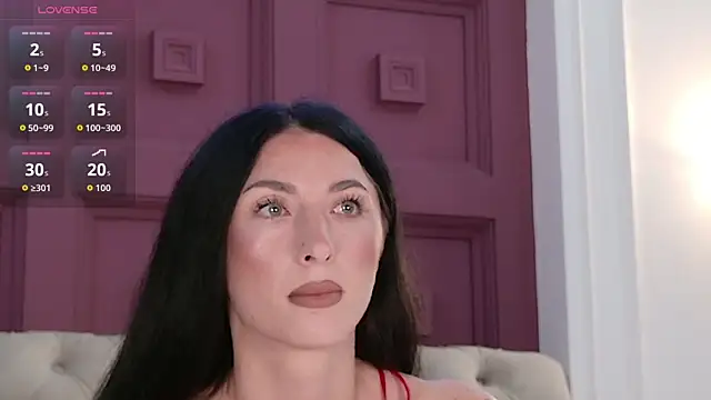 Snapshot of EllieJules chatting on 06/11/26, 03:25 EllieJules online show from 06/11/26, 03:25