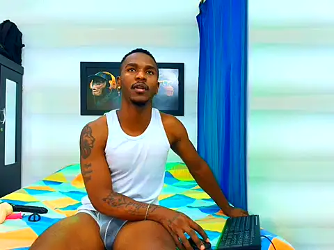 Snapshot of dickblackxx chatting on 06/26/26, 04:29 dickblackxx online show from 06/26/26, 04:29