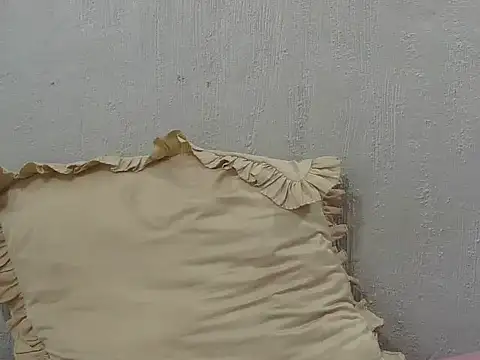 LittleVirginAngel online show from 03/25/26, 06:35