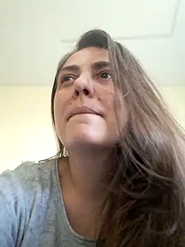 Arya Malone online show from 04/17/26, 12:19