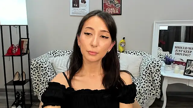DanaRoges online show from 05/13/26, 06:37