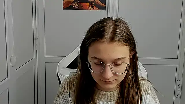 Mia kristal online show from 04/07/26, 07:54