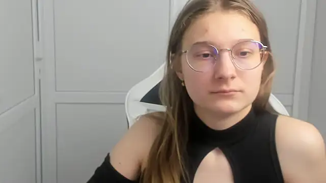 Mia kristal online show from 03/20/26, 08:26