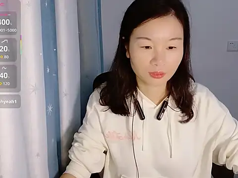 Snapshot of Lianzi-2026 chatting on 03/24/26, 11:32 Lianzi-2026 online show from 03/24/26, 11:32