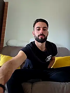 AmicisegretiITA online show from 03/26/26, 03:54