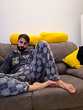 AmicisegretiITA online show from 04/12/26, 07:50