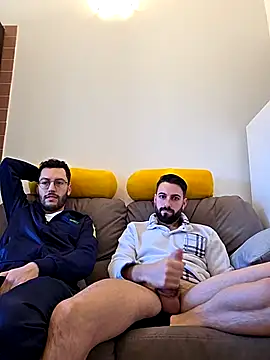 AmicisegretiITA online show from 03/25/26, 06:35