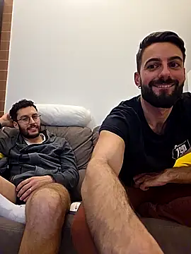 AmicisegretiITA online show from 03/31/26, 08:33