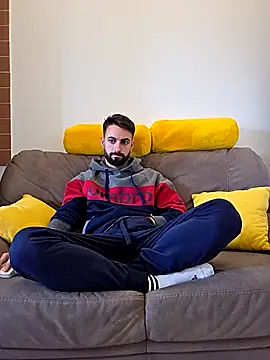 AmicisegretiITA online show from 04/14/26, 09:25