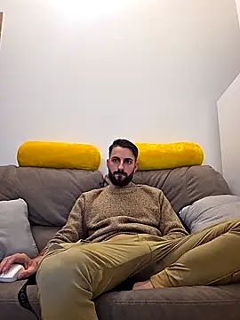 AmicisegretiITA online show from 03/23/26, 09:25