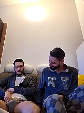 AmicisegretiITA online show from 03/31/26, 05:42