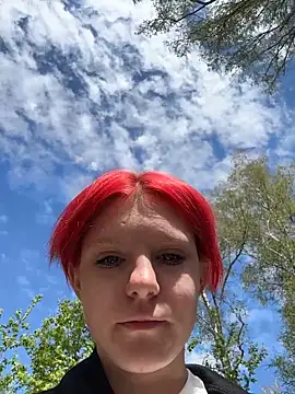 NinaParri online show from 05/10/26, 04:05