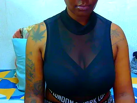 Tattooedgoddess33 online show from 03/25/26, 10:52