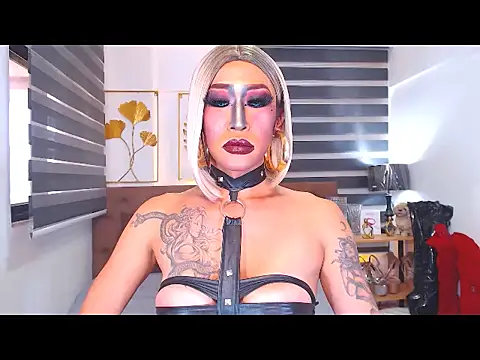 DominateMistressTania online show from 05/27/26, 02:08