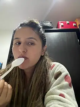 Snapshot of rafaella_stefano chatting on 05/24/26, 03:28 rafaella stefano online show from 05/24/26, 03:28