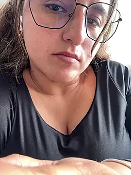 Snapshot of rafaella_stefano chatting on 07/01/26, 03:23 rafaella stefano online show from 07/01/26, 03:23