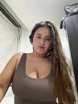Snapshot of rafaella_stefano chatting on 06/29/26, 03:24 rafaella stefano online show from 06/29/26, 03:24